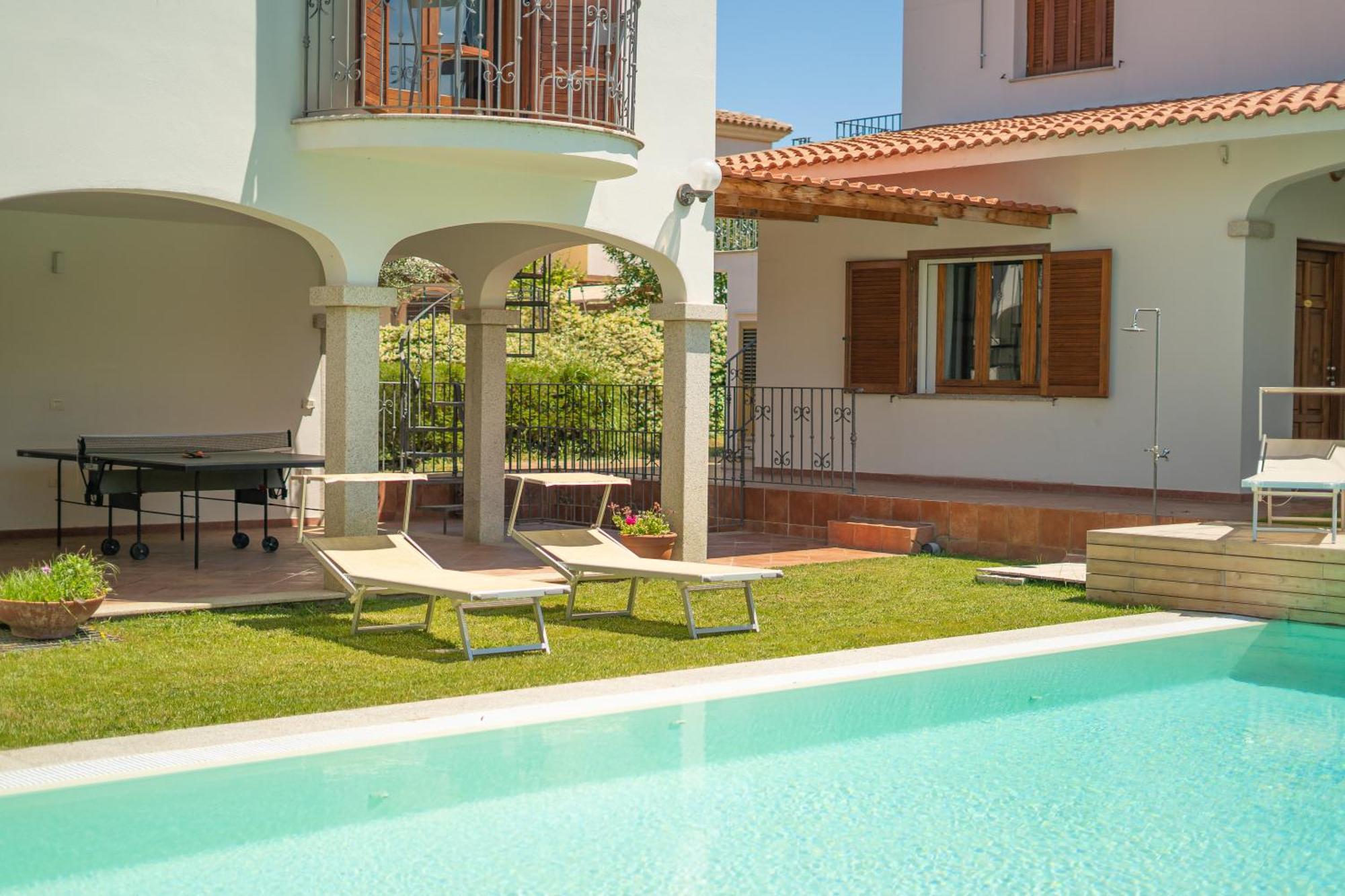 Mera Apartments Posada  Luaran gambar